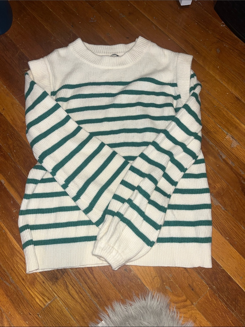 Amazon Cream Sweater with Green Stripes - Crew Neck